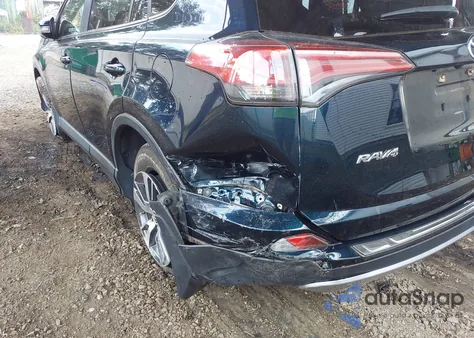 2018 Toyota Rav4 Xle from USA, damaged, VIN JTMRFREV5JJ195295